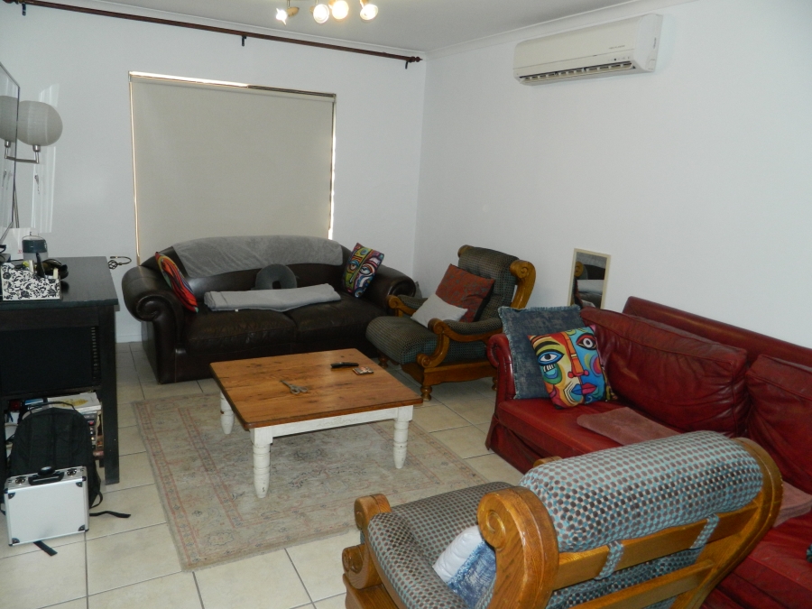 To Let 3 Bedroom Property for Rent in Paarl North Western Cape